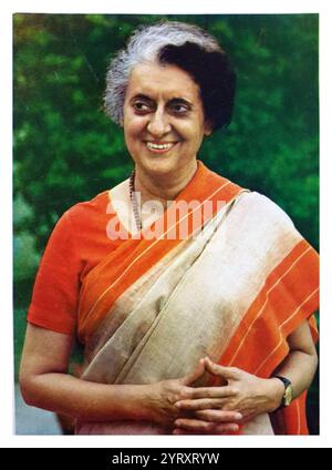 Indira Gandhi (1917 ? 31 octobre 1984) était une femme politique et femme d'État indienne qui a été premier ministre de l'Inde de 1966 à 1977 et de nouveau de 1980 jusqu'à son assassinat en 1984. Banque D'Images