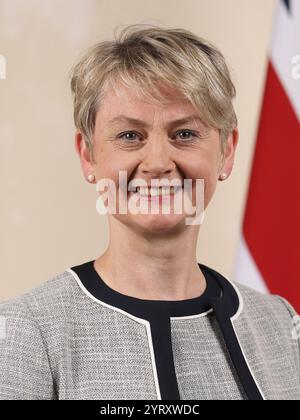 Yvette Cooper, (ministre de l'intérieur) secrétaire d'État au ministère de l'intérieur et membre du gouvernement travailliste britannique élue en juillet 2024 Banque D'Images