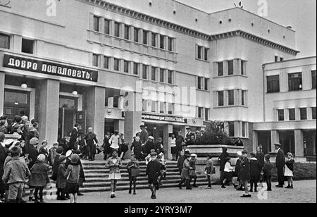 Une école à Moscou, URSS (Union des Républiques socialistes soviétiques). 1930-1940 Banque D'Images