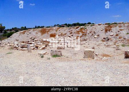 Ruines de Bayt Jibrin (Beit Guvrin), Israël. Au VIIIe siècle av. J.-C., le village faisait partie du Royaume de Juda. Après la tourmente de la première guerre judéo-romaine et la révolte de Bar Kokhba, la ville est devenue une colonie romaine florissante et un centre administratif majeur sous le nom d'Eleutheropolis. Le site a été fouillé par Victor Guérin en 1863. Banque D'Images