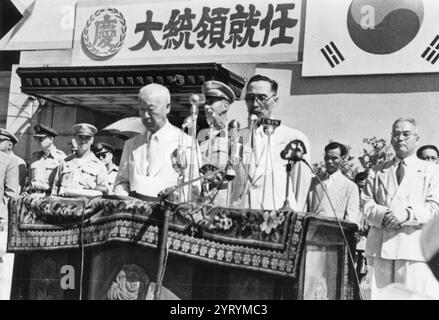 Scène de l'investiture du Président Syngman Rhee le 24 juillet 1948 Banque D'Images