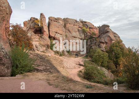 La forteresse Belogradchik, château également connu sous le nom de Kaleto, est une ancienne forteresse dans la ville célèbre pour ses formations rocheuses uniques et impressionnantes Banque D'Images