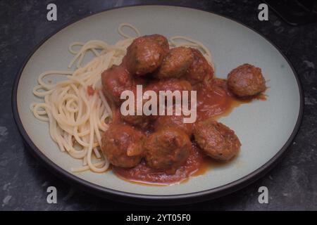 Des boulettes de viande et les spaghettis Banque D'Images