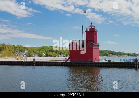 Grand phare rouge à Holland au Michigan Banque D'Images