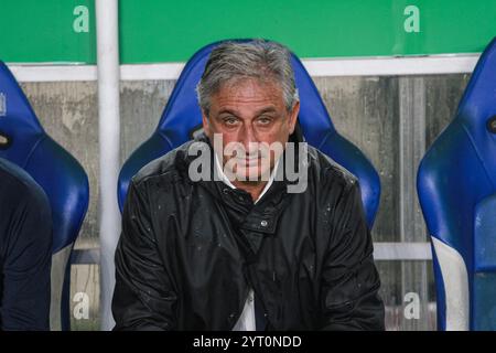 Bandung, Java occidental, Indonésie. 5 décembre 2024. Entraîneur-chef du Zhejiang FC JORDI VINYALS MARTORI vu lors du match de football AFC Champions League Two entre Persib Bandung. Zhejiang FC gagne contre Persib Bandung 4-3. (Crédit image : © Algi Febri Sugita/ZUMA Press Wire) USAGE ÉDITORIAL SEULEMENT! Non destiné à UN USAGE commercial ! Banque D'Images