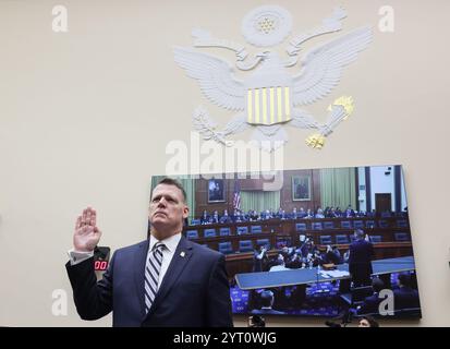 Washington, États-Unis. 05th Dec, 2024. Le directeur intérimaire des services secrets américains Ronald L. Rowe Jr. a prêté serment avant le début d'une audience de la Force opérationnelle complète sur les failles de sécurité des services secrets concernant les tentatives d'assassinat sur le président élu Donald J. Trump, à Butler, Pennsylvanie, le 13 juillet 2024, et West Palm Beach, Floride, le 15 septembre 2024. Au Rayburn State Office Building sur Capitol Hill à Washington, DC le jeudi 5 décembre 2024. Photo de Jemal Countess/UPI crédit : UPI/Alamy Live News Banque D'Images