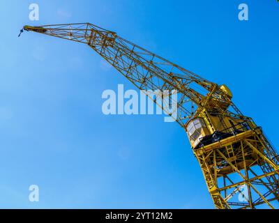 Grue de quai restaurée à Puerto Madero la zone des docklands de Buenos Aires Argentine Banque D'Images
