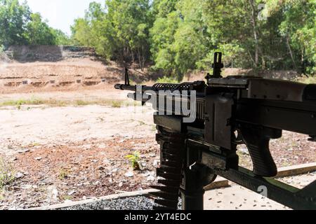 La mitrailleuse M60 sur le terrain de tir de Cu Chi. Vietnam Banque D'Images