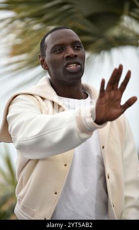 L'acteur Omar Sy lors de la 77ème séance photo du Festival de Cannes le 14 mai 2024, pour la présentation du jury *** local Caption *** Banque D'Images