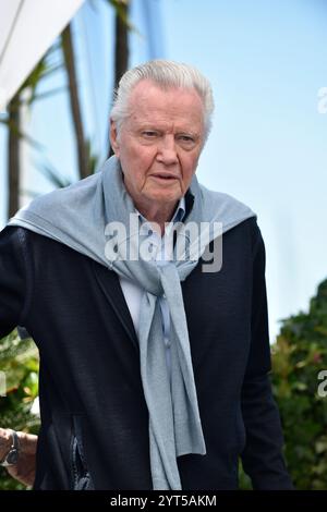 77ème Festival de Cannes, 17 mai 2024 : L'acteur Jon Voight pose lors de la photocall du film Megalopolis *** local Caption *** Banque D'Images