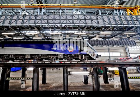 Coquelles (Nord de la France), 6 mai 2024 : visite de presse des infrastructures du tunnel sous la Manche à l'occasion du 30ème anniversaire d'Eurotunnel, le 30ème anniversaire Banque D'Images