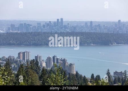 Skyline de la ville de Vancouver, vue depuis Cypress Mountain Vancouver Outlook West Vancouver BC Canada. Centre-ville de Vancouver et panorama sur le port vi Banque D'Images