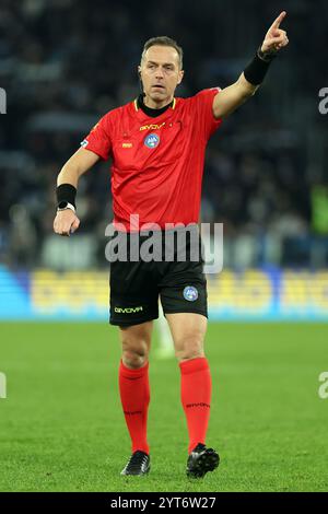 Arbitre Luca Pairetto vu lors du match de football italien Freccia Rossa Coppa Italia (Coupe d'Italie) 2024-2025, SS Lazio vs SSC Napoli au stade olympique. Score final ; SS Lazio 3:1 SSC Napoli. Banque D'Images