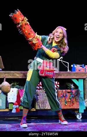 Londres, Royaume-Uni. Maddie Moate. Maddie Moate's très curieux Christmas Photocall, The Apollo Theatre, Shaftesbury Avenue. Crédit : michael melia/Alamy Live News Banque D'Images