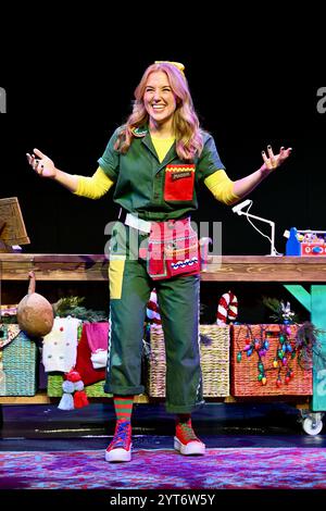 Londres, Royaume-Uni. Maddie Moate. Maddie Moate's très curieux Christmas Photocall, The Apollo Theatre, Shaftesbury Avenue. Crédit : michael melia/Alamy Live News Banque D'Images