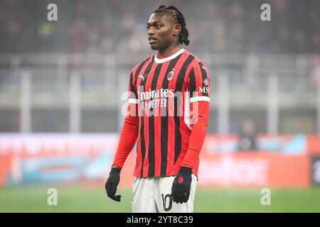 Milan, Italie. 30 novembre 2024. Rafael LEAO de l'AC Milan lors du match de Serie A entre l'AC Milan et l'Empoli FC au stade San Siro le 30 novembre 2024 à Milan, Italie. Crédit : DPPI Media/Alamy Live News Banque D'Images