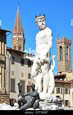 Statue de Neptune, Fontaine de Neptune, Piazza della Signoria, Florence, Italie Banque D'Images