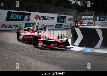 17 NATO Norman (fra), Nissan Formula E Team, Nissan e-4ORCE 05, action lors de l'ePrix de Sao Paulo, 1er tour du Championnat du monde ABB FIA Formula E 2024-25, sur le circuit urbain de São Paulo du 4 au 7 décembre 2024 à Sao Paulo, Brésil Banque D'Images