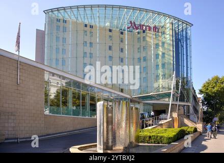 Marriot Hotel, Cromwell Road, Kensington, Royal Borough of Kensington and Chelsea, Greater London, Angleterre, Royaume-Uni Banque D'Images