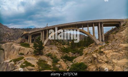 JUILLET 2024, DONNER, TRUCKEE, CA. - Vue aérienne du pont donner Pass vers Soda Flats Banque D'Images