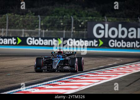 Yas Marina, Abu Dhabi. 07 décembre 2024. 12/7/2024 - George Russell (GBR) - Mercedes-AMG PETRONAS F1 Team - Mercedes W15 - Mercedes E performance lors de la session de samedi du Grand Prix de formule 1 Etihad Airways Abu Dhabi 2024, Yas Marina, Abu Dhabi 6-8 décembre 2024 (photo par Alessio de Marco/Sipa USA) crédit : Sipa USA/Alamy Live News Banque D'Images