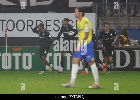 WAALWIJK, 07-12-2024, stade Mandemakers. Néerlandais eredivisie, football, saison 2024/2025. RKC - Feyenoord, Feyenoord célébrant le 1-1 crédit : Pro Shots/Alamy Live News Banque D'Images