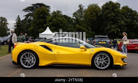 Ferrari 488 Pista 2019, exposée au salon privé concours d’Elégance qui se tient au Palais de Blenheim. Banque D'Images