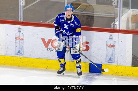 Kloten, Suisse, 2 novembre 2024 : #86 Tyler Morley, attaquant EHC Kloten. (Photo Andreas Haas/dieBildmanufaktur) Banque D'Images