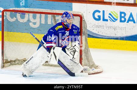 Kloten, Suisse, 24 novembre 2024 : #30 Cedric Gerber, gardien de but EHC Kloten U20-Elit Team. (Photo Andreas Haas/dieBildmanufaktur) Banque D'Images