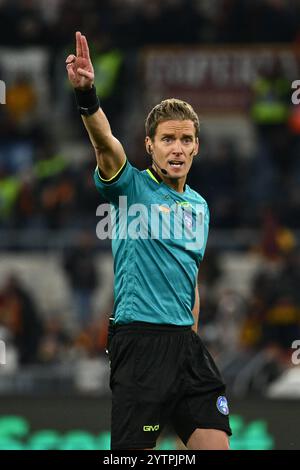 Rome, Italie. 7 décembre 2024. Arbitre Daniele Chiffi lors de la 15ème journée du Championnat de Serie A entre l'A.S. Roma et l'U.S. Lecce au stade Olympique le 7 décembre 2024 à Rome, Italie. Crédit : Domenico Cippitelli/Alamy Live News Banque D'Images