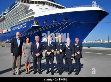 Port Canaveral, comté de Brevard, Floride, États-Unis. 7 décembre 2024. Celebrity Equinox est arrivé à Port Canaveral cette semaine, entrant dans l'histoire en tant que premier navire Celebrity Cruises à naviguer depuis le populaire port de Floride centrale. Le Celebrity Equinox de 2 850 passagers devient le 15e navire de Port Canaveral à accueillir le deuxième port de croisière le plus fréquenté au monde. Crédit : Julian Leek/Alamy Live News Banque D'Images