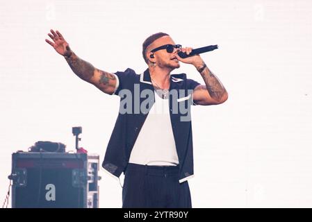 Kane Brown se produit sur scène lors du Jingle Ball 2024 de iHeartRadio 102,6 KIIS FM présenté par Capital One au Intuit Dome le 6 décembre 2024 à Los Angeles, Californie. Photo : Annie Lesser/imageSPACE Banque D'Images