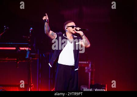 Inglewood, États-Unis. 06th Dec, 2024. Kane Brown se produit sur scène lors du Jingle Ball 2024 de iHeartRadio 102,6 KIIS FM présenté par Capital One au Intuit Dome le 6 décembre 2024 à Los Angeles, Californie. Photo : Annie Lesser/imageSPACE crédit : Imagespace/Alamy Live News Banque D'Images