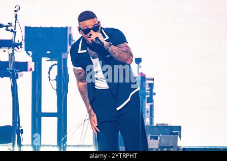 Kane Brown se produit sur scène lors du Jingle Ball 2024 de iHeartRadio 102,7 KIIS FM présenté par Capital One au Intuit Dome le 6 décembre 2024 à Los Angeles, Californie. Photo : Annie Lesser/imageSPACE/MediaPunch Banque D'Images