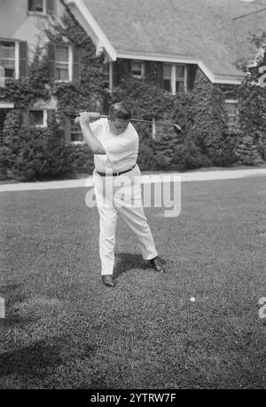 John Francis McCormack, ténor irlandais américain, jouant au golf 1922. Banque D'Images