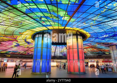 Belle vue intérieure de la gare de Formosa Boulevard, Taiwan Banque D'Images