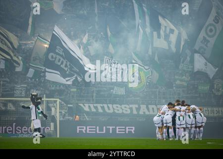 Mönchengladbach, Allemagne. 07 décembre 2024. Teamkreis und Maskottchen Jünter Borussia Mönchengladbach - Borussia Dortmund 07.12.2024 Copyright (nur Banque D'Images