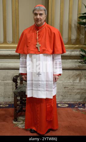 7 décembre 2024 Palais apostolique - salle de bénédiction son Eminence Cardinal Domenico Battaglia, Achévêque de Naples en Italie lors de la visite de courtoisie. Banque D'Images