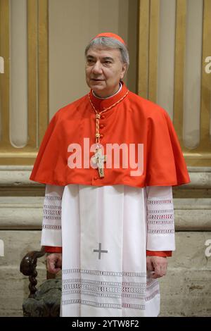 7 décembre 2024 Palais apostolique - salle de bénédiction son Eminence Cardinal Domenico Battaglia, Achévêque de Naples en Italie lors de la visite de courtoisie. Banque D'Images