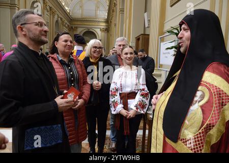 VAT- REL 7th Dec 2024 Palais apostolique - salle de bénédiction son Eminence Cardinal Mykola Bychok, C.SS.R., Eparchie de Saint Pierre et Paul de Melbourne (ukrainien) lors de la visite de courtoisie. Banque D'Images