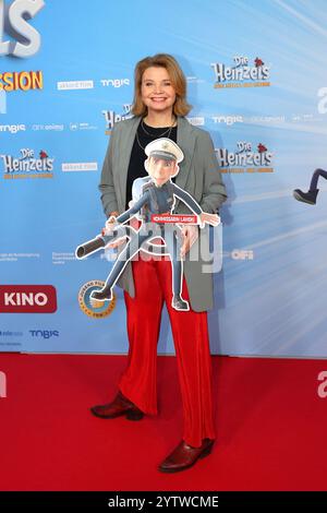 Annette Frier BEI der „Die Heinzels - Neue Muetzen, Neue Misson“ première du film AM 8.12.2024 à Koeln Banque D'Images