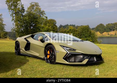 2024 Lamborghini Revuelto, exposée au salon privé concours d’Elégance automobile au Blenheim Palace. Banque D'Images