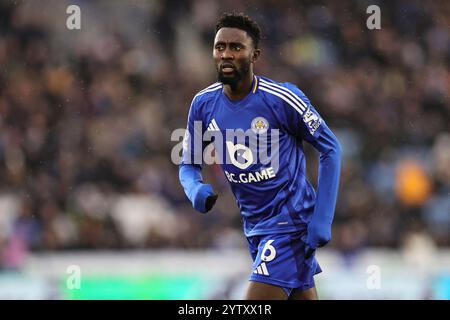 Leicester, Royaume-Uni. 08 décembre 2024. Wilfred Ndidi de Leicester City lors du match de premier League entre Leicester City et Brighton & Hove Albion au King Power Stadium de Leicester, en Angleterre. (James Holyoak/SPP) crédit : SPP Sport Press photo. /Alamy Live News Credit : SPP Sport Press photo. /Alamy Live News Banque D'Images