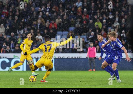 Leicester, Royaume-Uni. 08 décembre 2024. Yankuba Minteh de Brighton & Hove Albion marque pour faire 0-2 lors du match de premier League Leicester City vs Brighton et Hove Albion au King Power Stadium, Leicester, Royaume-Uni, le 8 décembre 2024 (photo par Alfie Cosgrove/News images) à Leicester, Royaume-Uni, le 12/8/2024. (Photo par Alfie Cosgrove/News images/SIPA USA) crédit : SIPA USA/Alamy Live News Banque D'Images