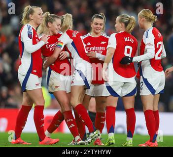 Londres, Royaume-Uni. 8 décembre 2024. Arsenal célèbre le but d'Alessia Russo lors du match de Super League féminine Barclays FA entre Arsenal et Aston Villa à l'Emirates Stadium de Londres le dimanche 8 décembre 2024. (Photo : Jade Cahalan | mi News) crédit : MI News & Sport /Alamy Live News Banque D'Images