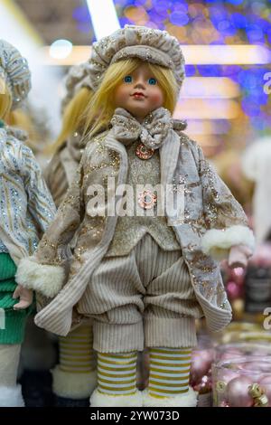 Poupées de Noël de filles close -up Banque D'Images