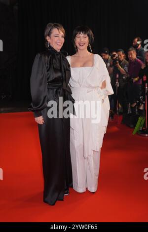 Olivia Colman (à gauche) et Jessie Buckley assistent à la cérémonie des British Independent film Awards au Roundhouse de Londres. Date de la photo : dimanche 8 décembre 2024. Banque D'Images