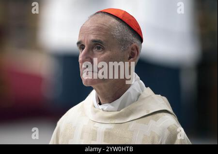 Vatican, Vatican. 08 décembre 2024. **NON LIBRI** Italie, Rome, Vatican, 2024/12/8. Le nouveau cardinal Jean-Paul Vesco (de France, archevêque d''Alger) arrive pour une messe avec les nouveaux cardinaux à la basilique Saint-Pierre au Vatican . Photographie de ALESSIA GIULIANI / Catholic Press photo Credit : Independent photo Agency / Alamy Live News Banque D'Images