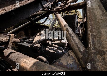 Mécanismes complexes d'une machine industrielle abandonnée. Banque D'Images