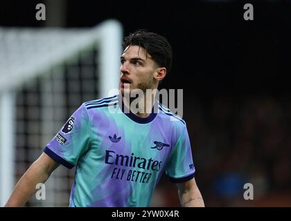 Craven Cottage, Fulham, Londres, Royaume-Uni. 8 décembre 2024. Premier League Football, Fulham versus Arsenal ; Declan Rice of Arsenal Credit : action plus Sports/Alamy Live News Banque D'Images